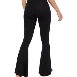 Offline By Aerie Real Me Bell Bottom Flare Leggings Sz M Short Black High Rise